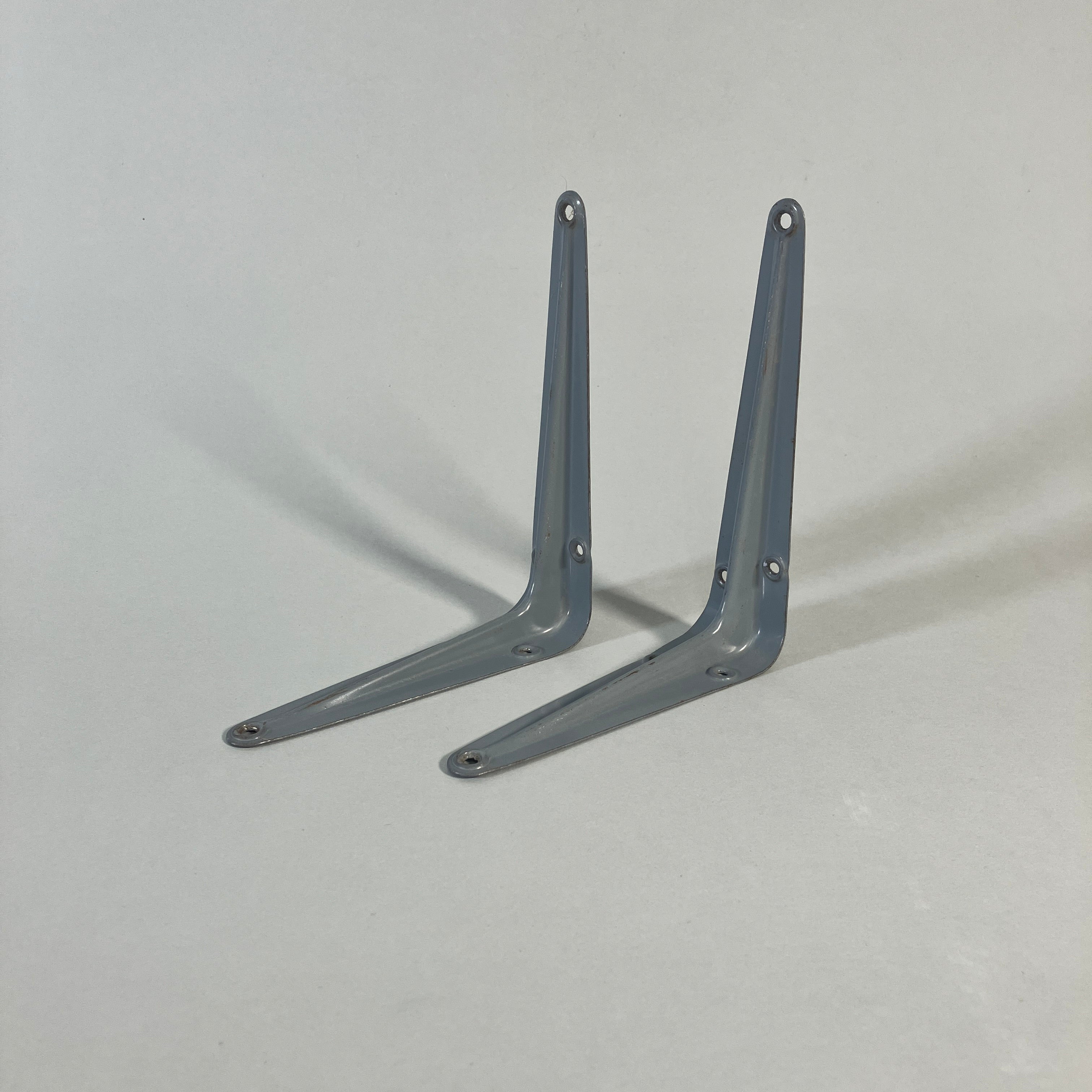 Metal Shelf Bracket – FROMEBASE